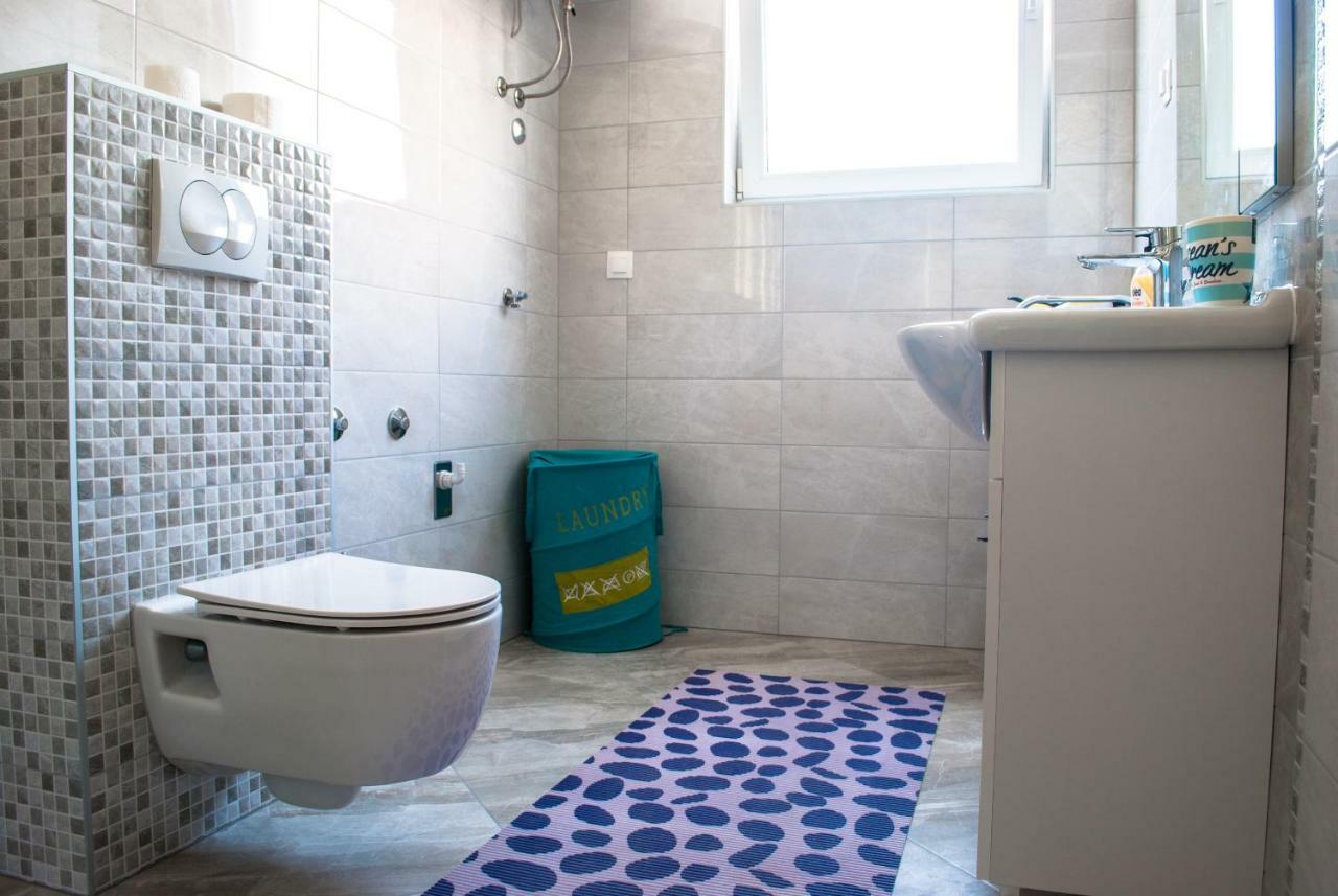 Iva Apartment Kaštela Екстериор снимка