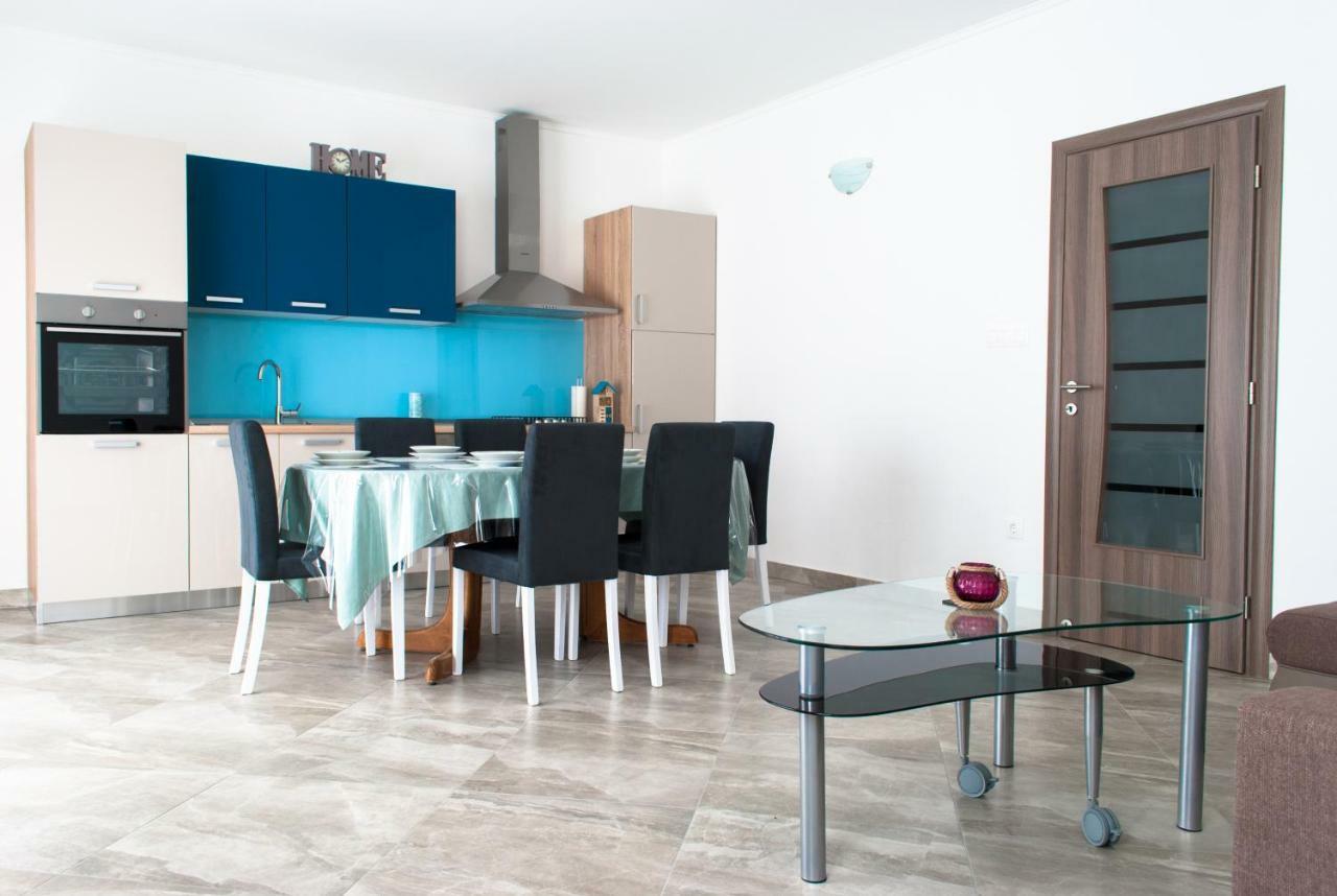 Iva Apartment Kaštela Екстериор снимка